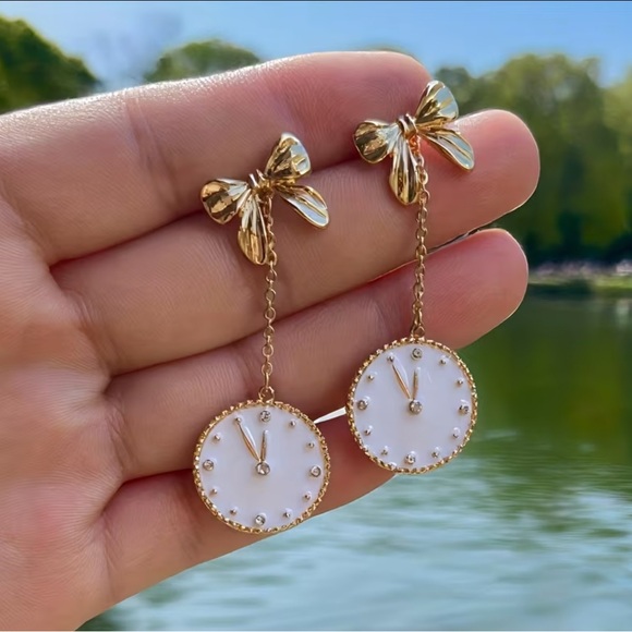 Elegant Gold and White Bow Dangle Earrings - Picture 4 of 4